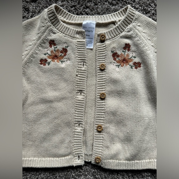 Carter’s 6-9 month embroidered floral cardigan - Picture 2 of 5